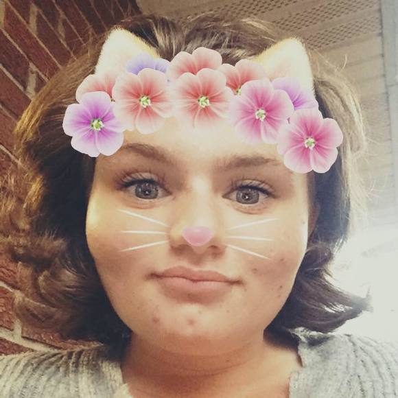 Meet your Posher, Desirae - Picture 1 of 1